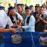 menteri-trenggono-perkuat-budidaya-ikan-tematik-untuk-ketahanan-pangan-LvkD